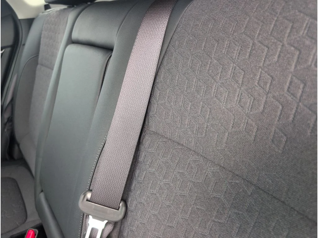 New 2026 Snow White Pearl Kia S image 30