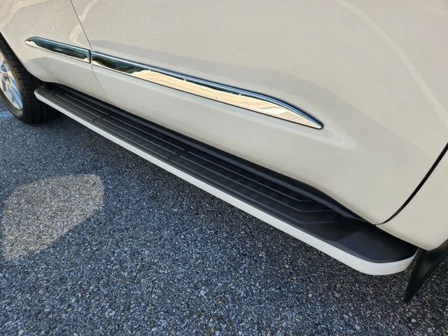 Used 2021 White Toyota Platinum image 29