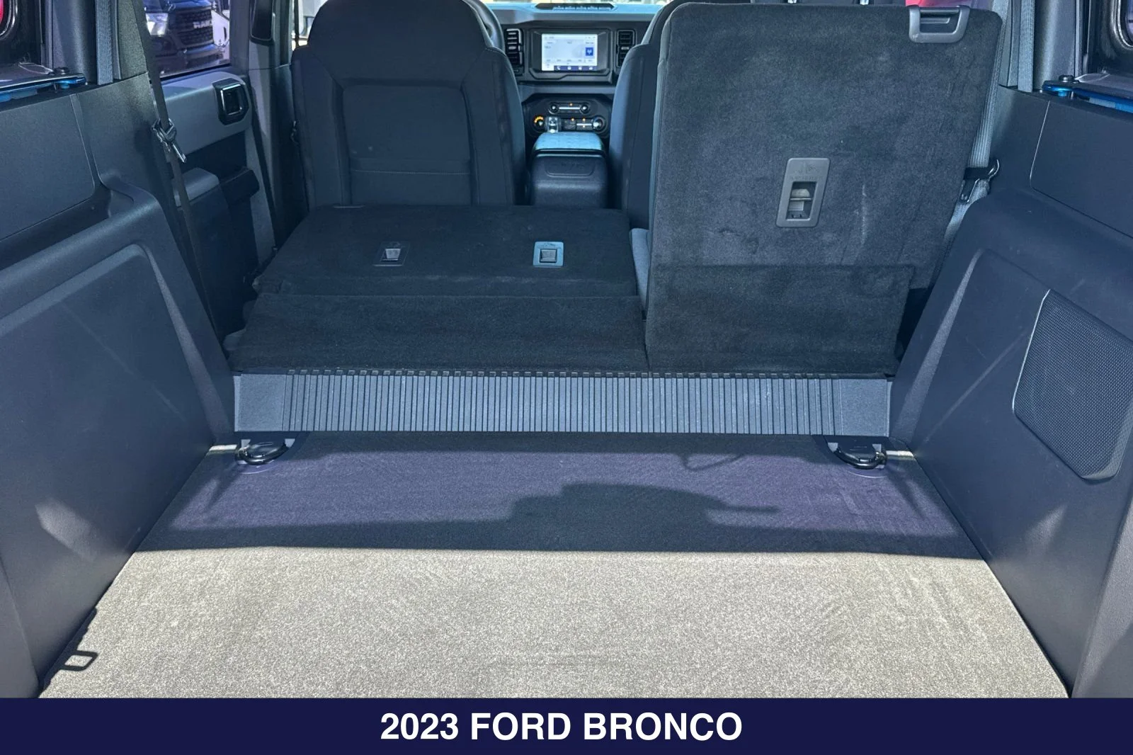 Used 2023 Blue Ford Base image 16