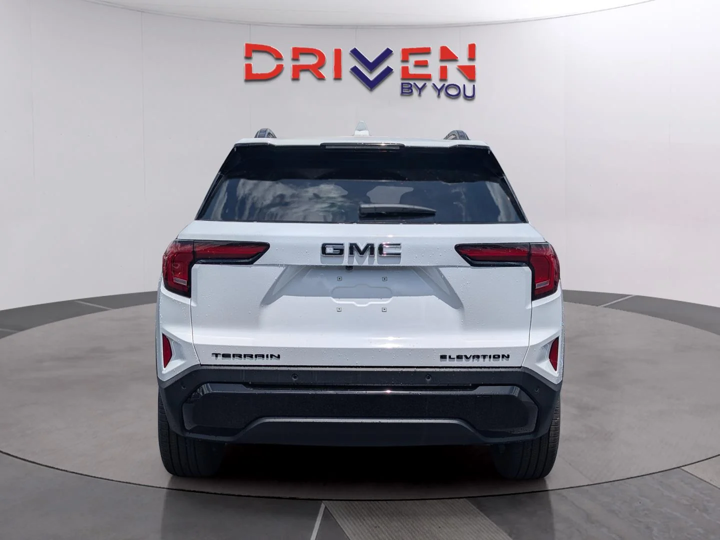 New 2026 Summit White GMC Elevation image 4