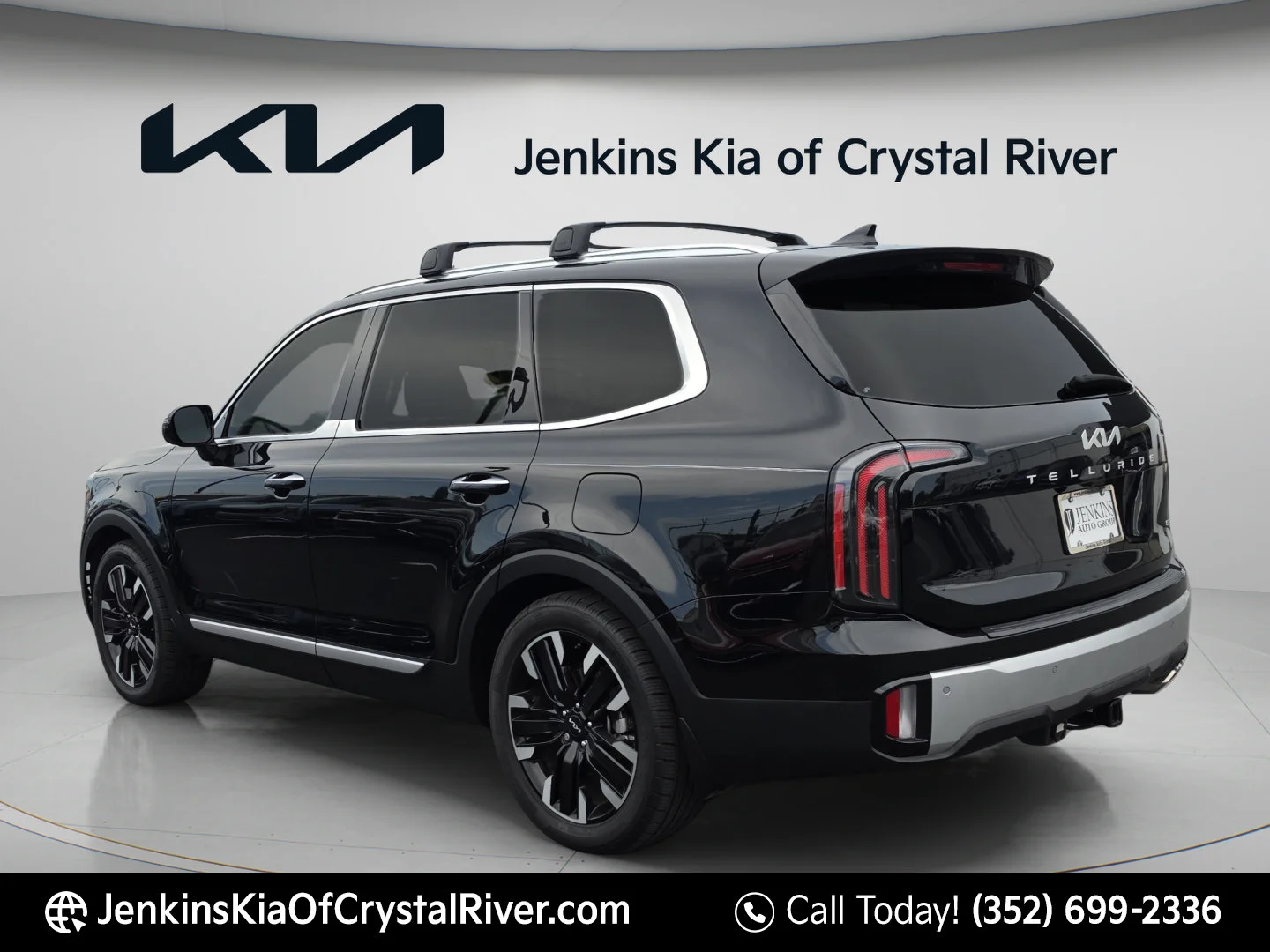 Used 2024 Ebony Black Kia SX Prestige image 7