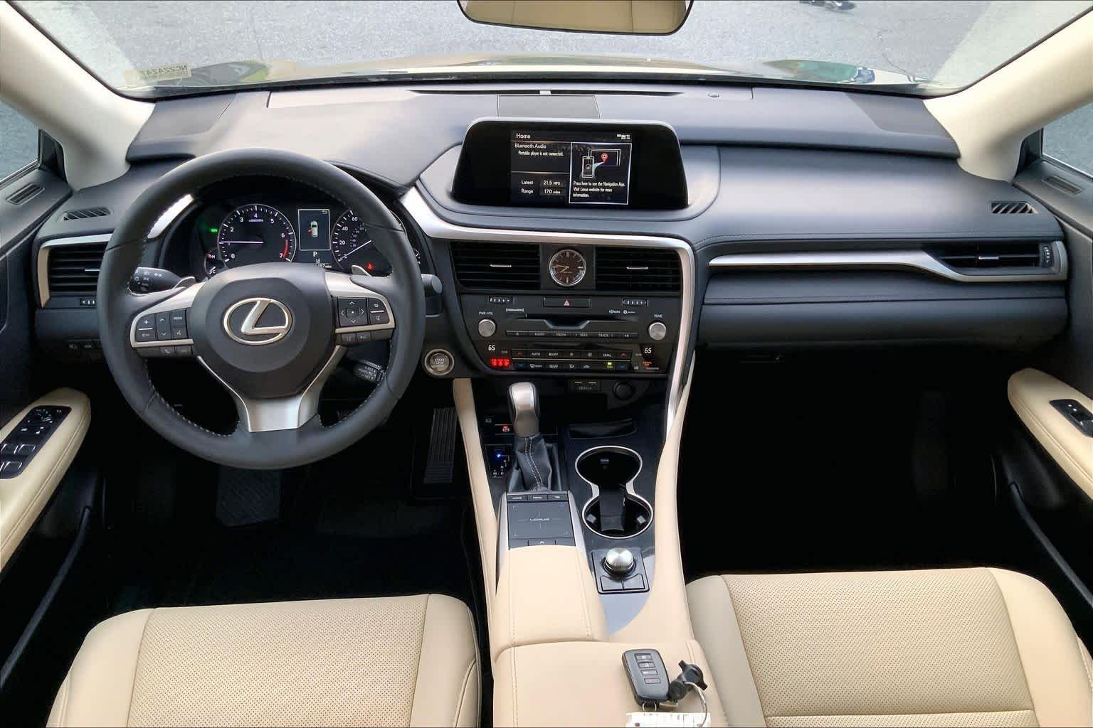 Used 2022 Nori Green Pearl Lexus  image 19