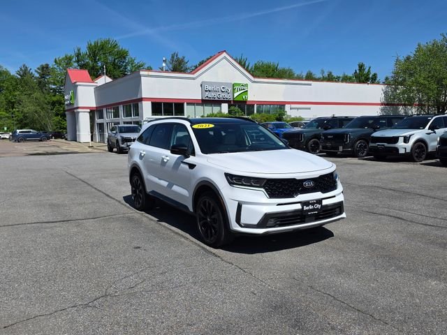 Used 2021 White Kia SX image 34