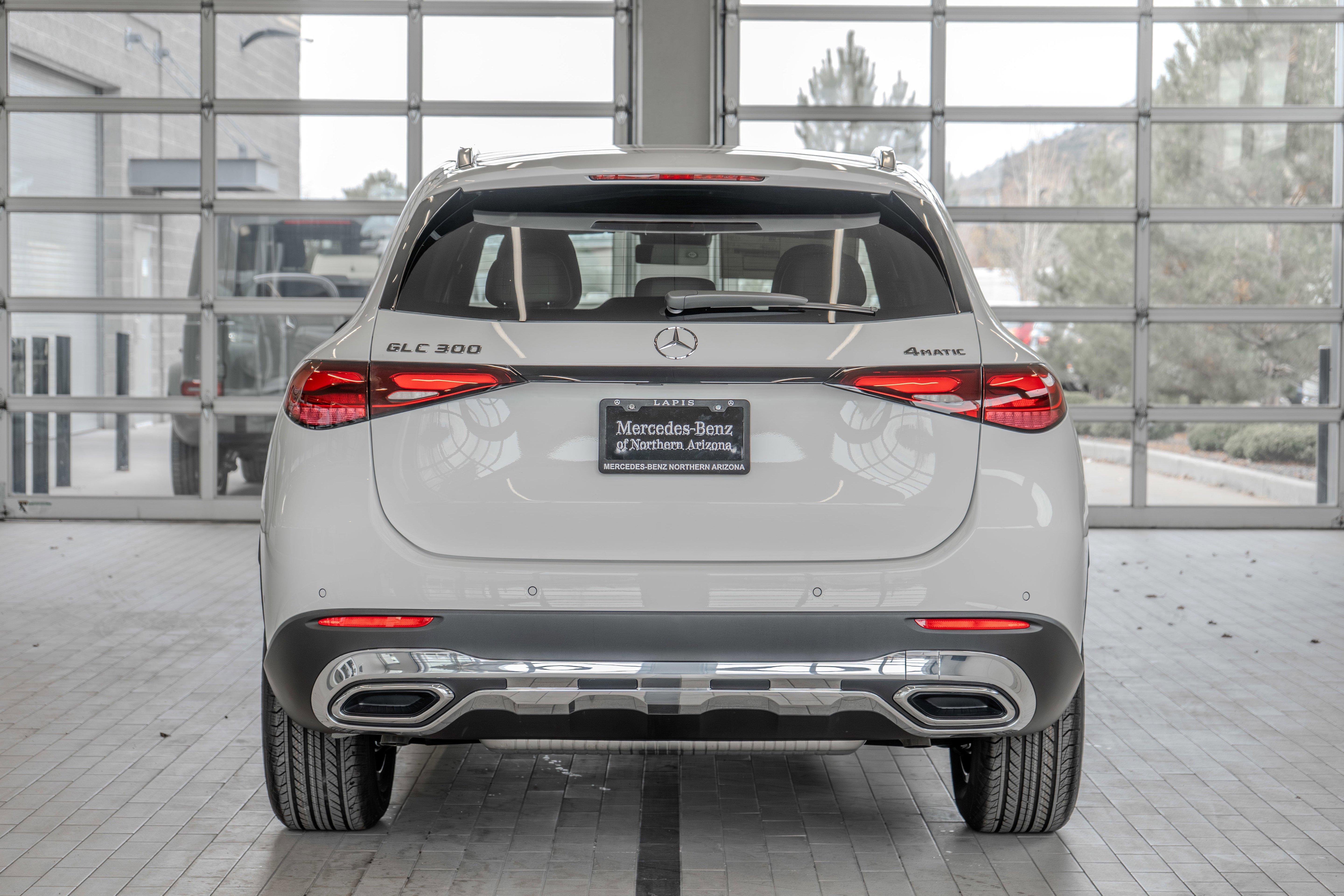 New 2026 Polar White Mercedes-Benz GLC 300 image 49
