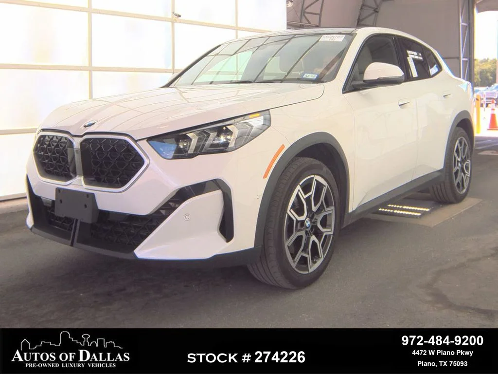 Used 2025 White BMW xDrive28i image 1