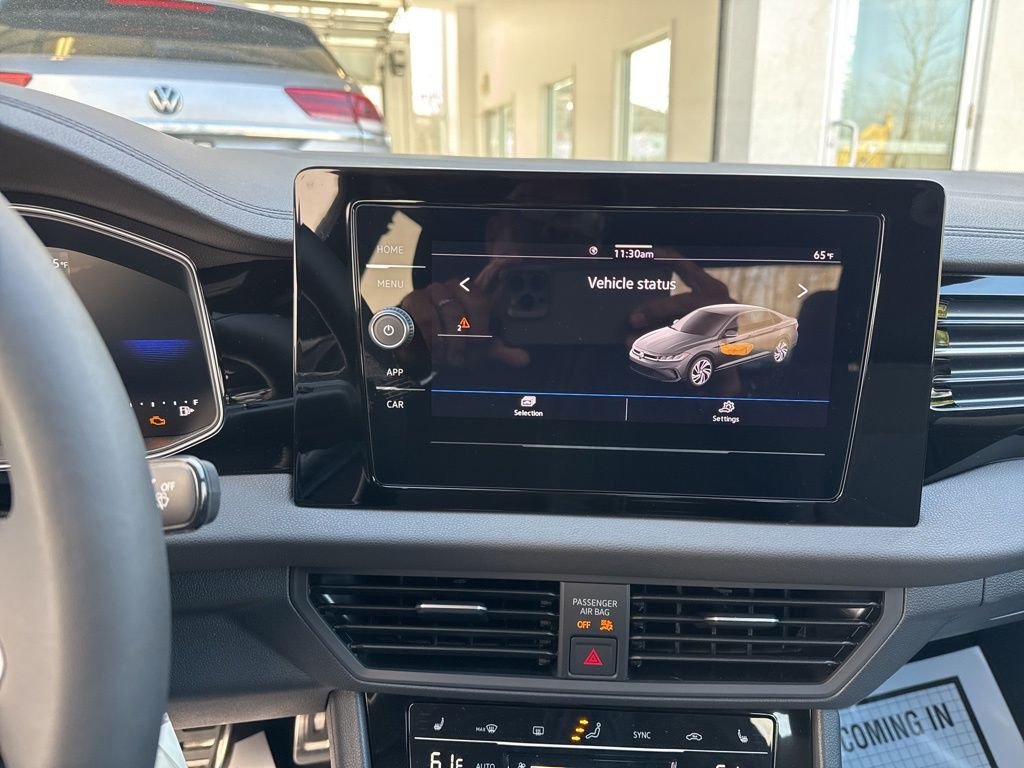 2025 Volkswagen Jetta Sport - Photo 24