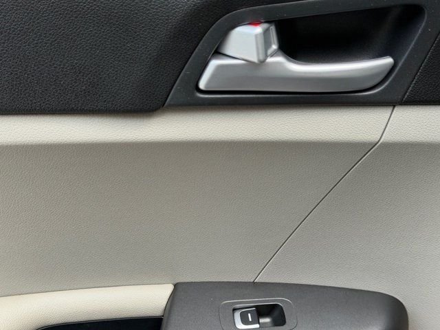 Used 2022 Red Kia LX image 11
