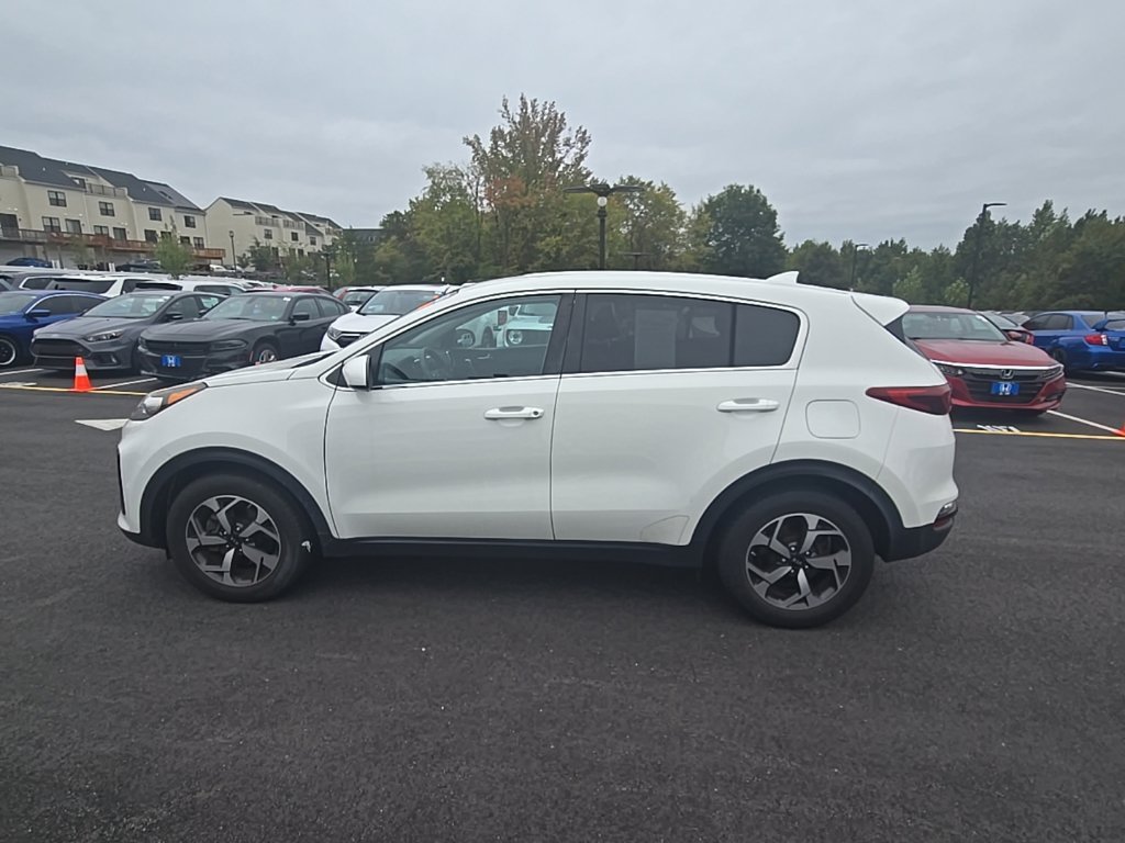 Used 2020 Clear White Kia LX image 7