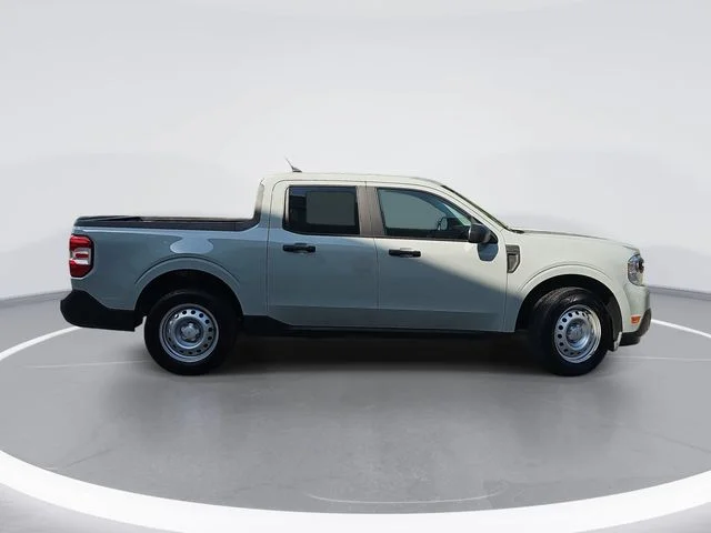 Used 2024 Green Ford XL image 2