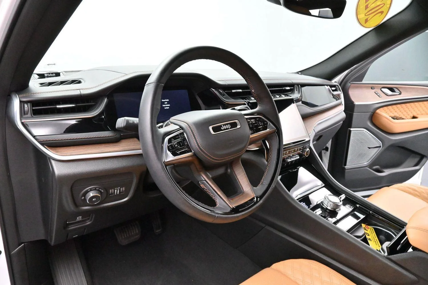 Used 2022 White Jeep Summit image 17
