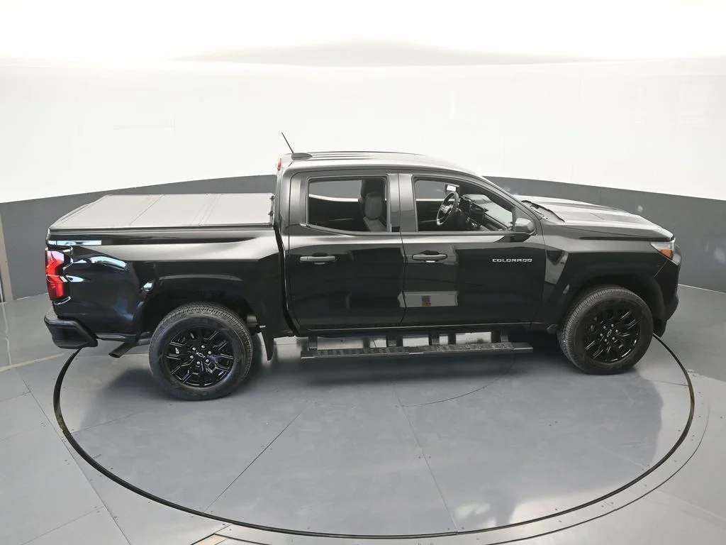 Used 2026 Black Chevrolet Work Truck image 51