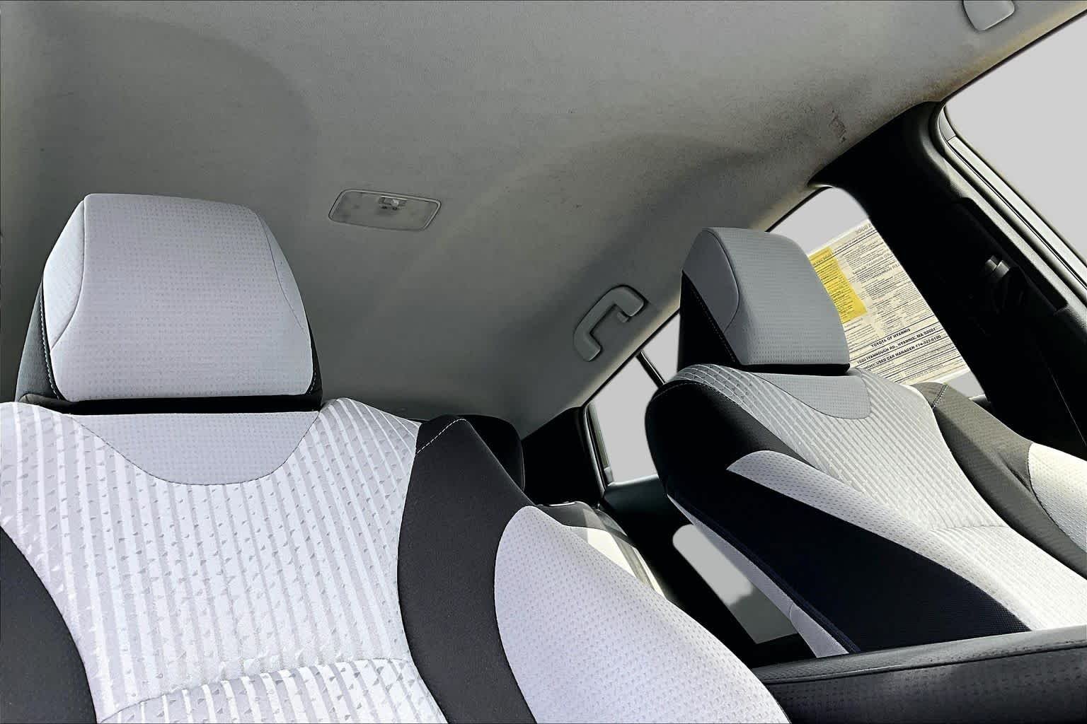 Used 2017 Blizzard Pearl Toyota Two image 14