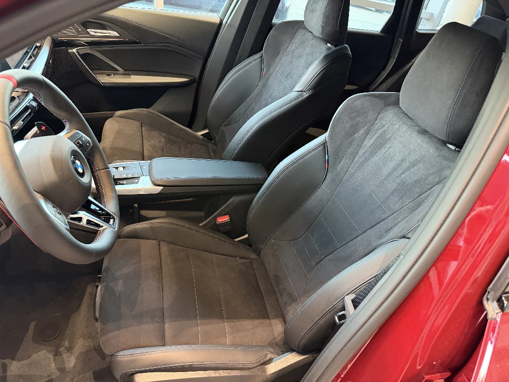 New 2026 Vegas Red Metallic BMW M35i image 12