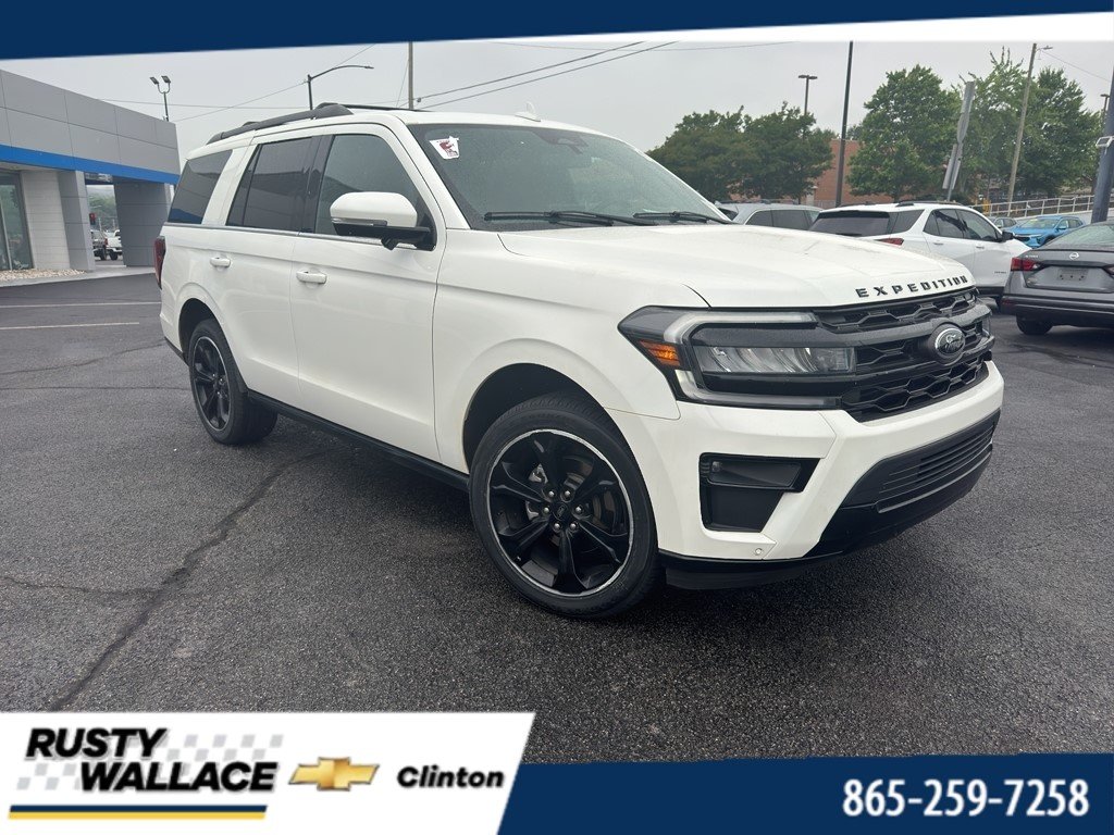 2023 Ford Expedition Limited's photo