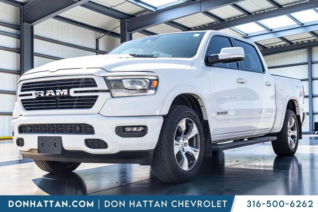 2022 RAM 1500 Laramie 4x4 Crew Cab 5'7's photo