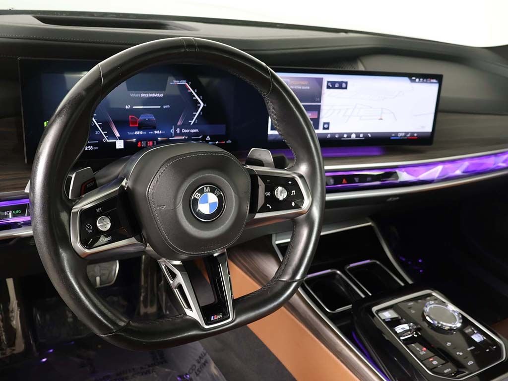 Used 2023 Black BMW 760i xDrive image 30