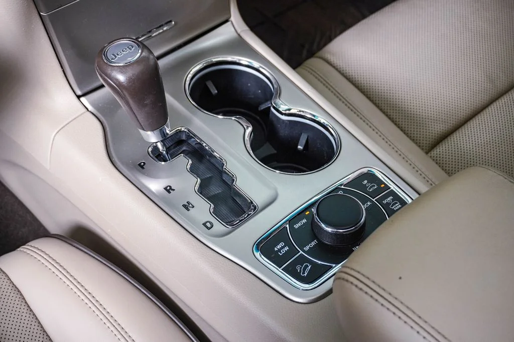 Used 2011 Bright Silver Metallic Jeep Overland image 25
