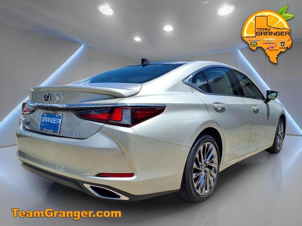Used 2025 Beige Lexus 350 Ultra Luxury image 2