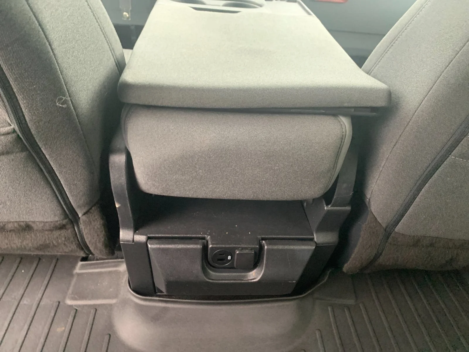 Used 2021 Red Ford XLT image 14