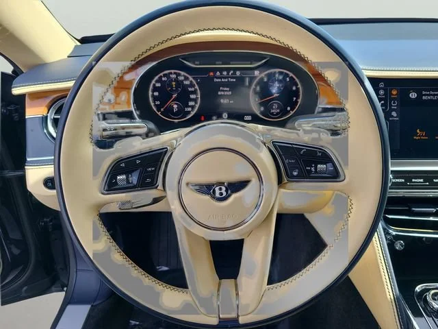 Used 2021 Blue Bentley V8 image 28