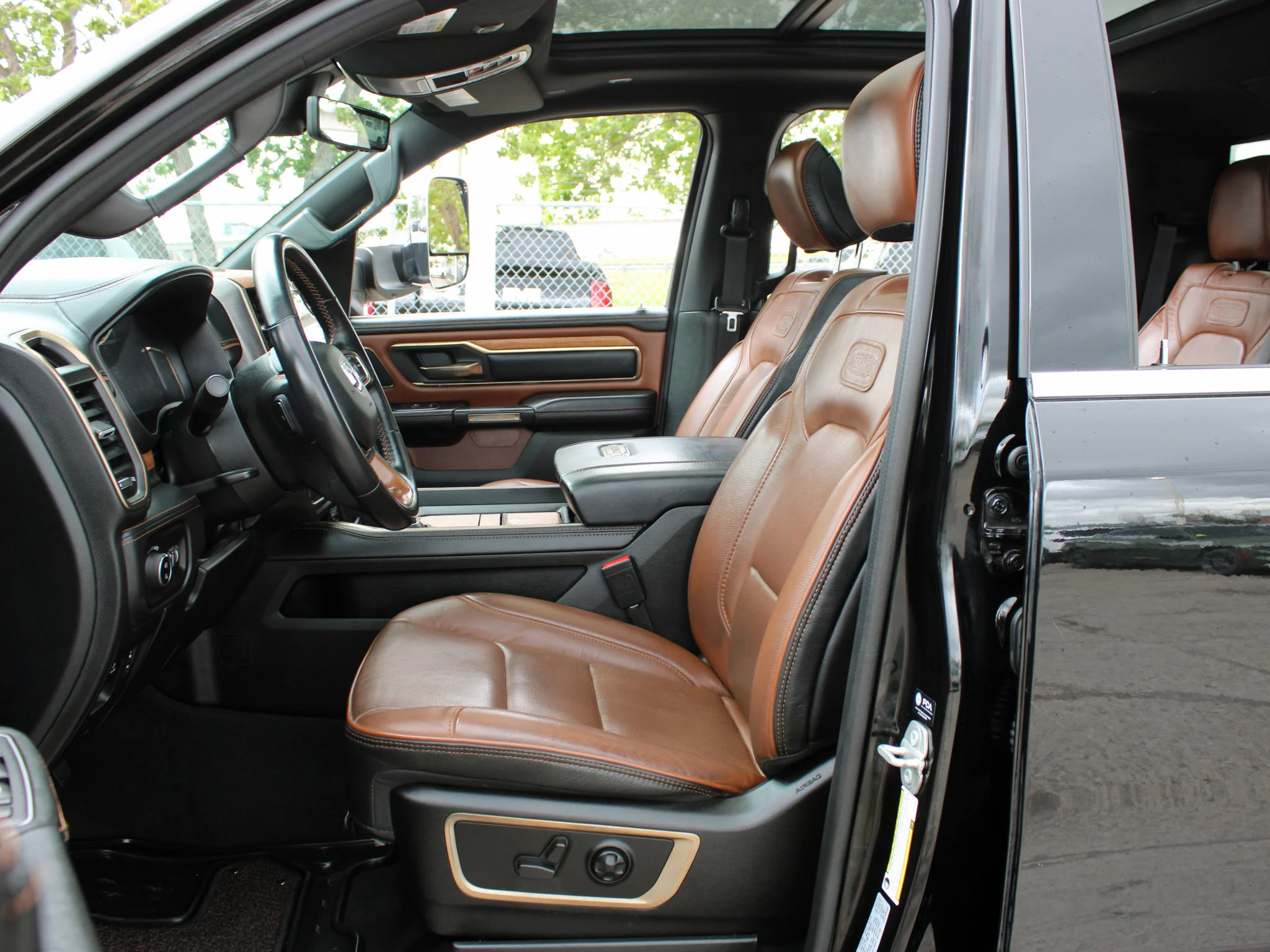 Certified Used 2023 Black RAM Limited Longhorn * HEMI V8 | Trailer Tow | Running Boards | Apple CarPlay | RamBox | Head-Up Display image 3