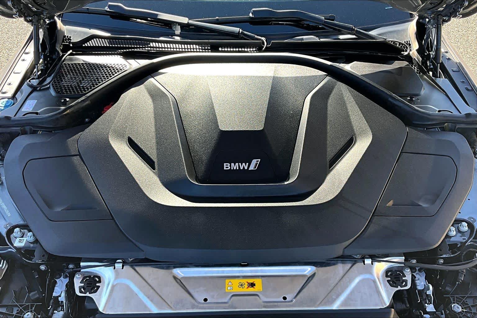 Used 2024 Skyscraper Grey Metallic BMW eDrive40 image 31