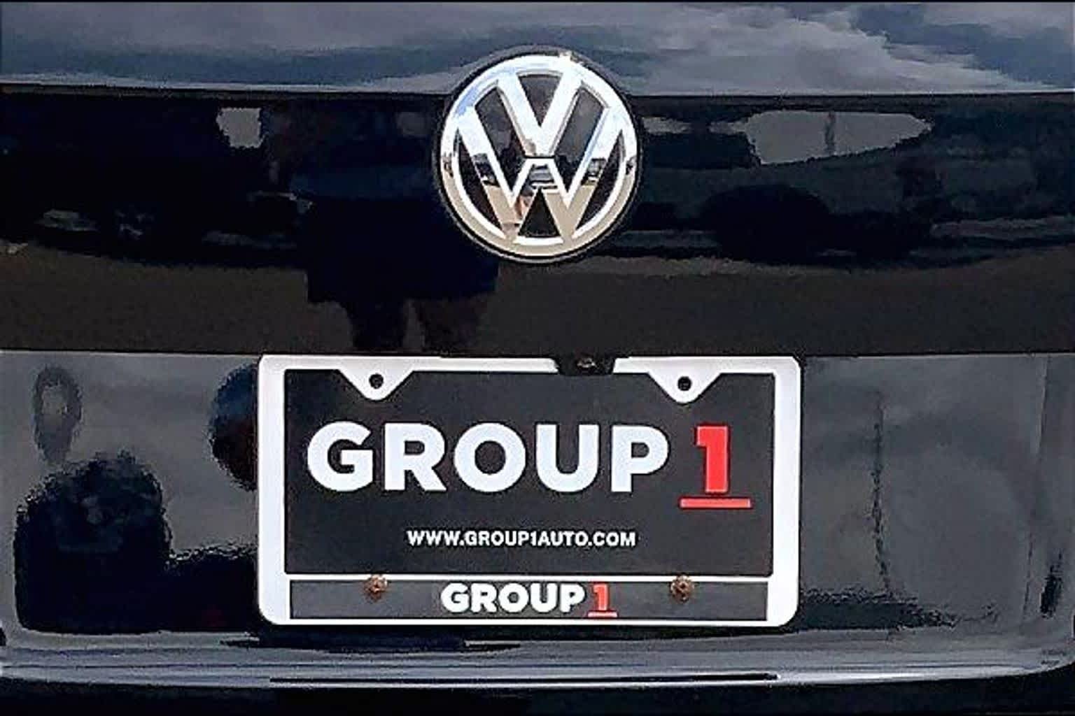 Certified Used 2021 Deep Black Pearl Volkswagen SE R-Line Black image 30