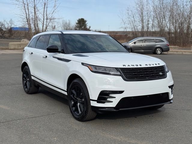 New 2026 Fuji White Land Rover Dynamic SE image 7