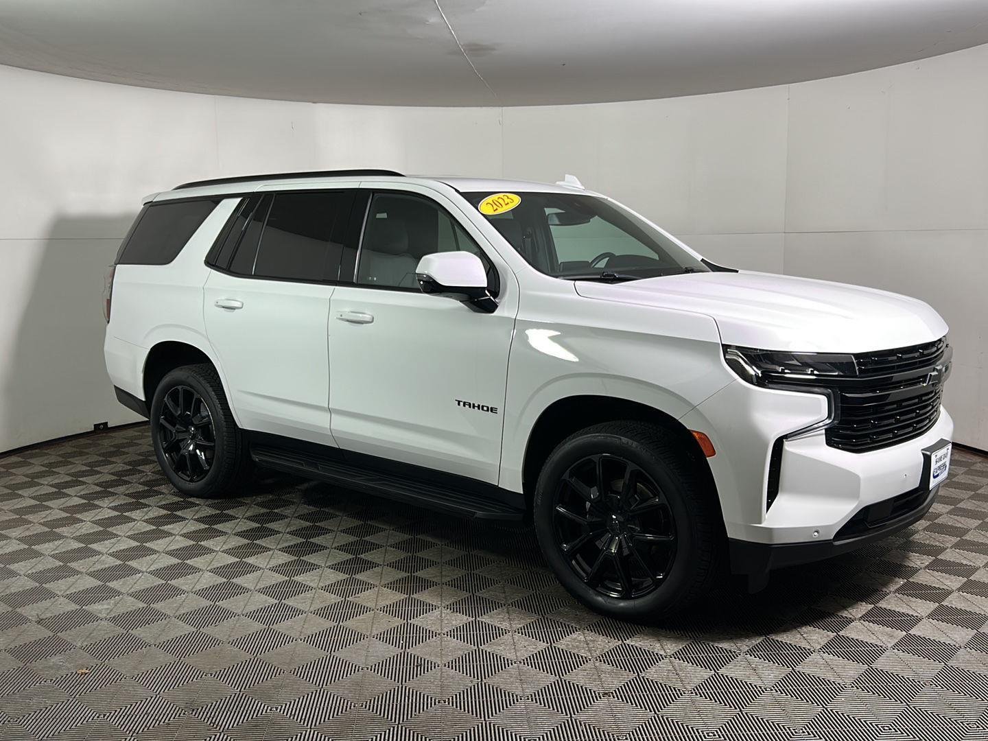Used 2023 Summit White Chevrolet RST image 5
