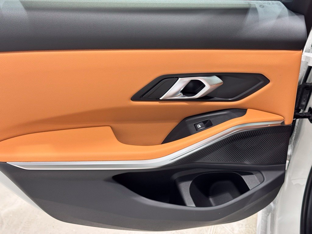 2026 BMW 3 Series 330i - Photo 22
