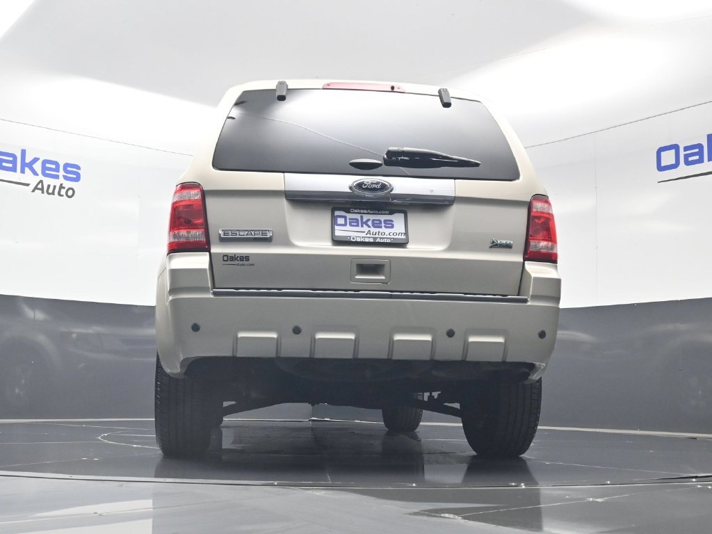 Used 2011 Gold Leaf Metallic Ford Limited image 40