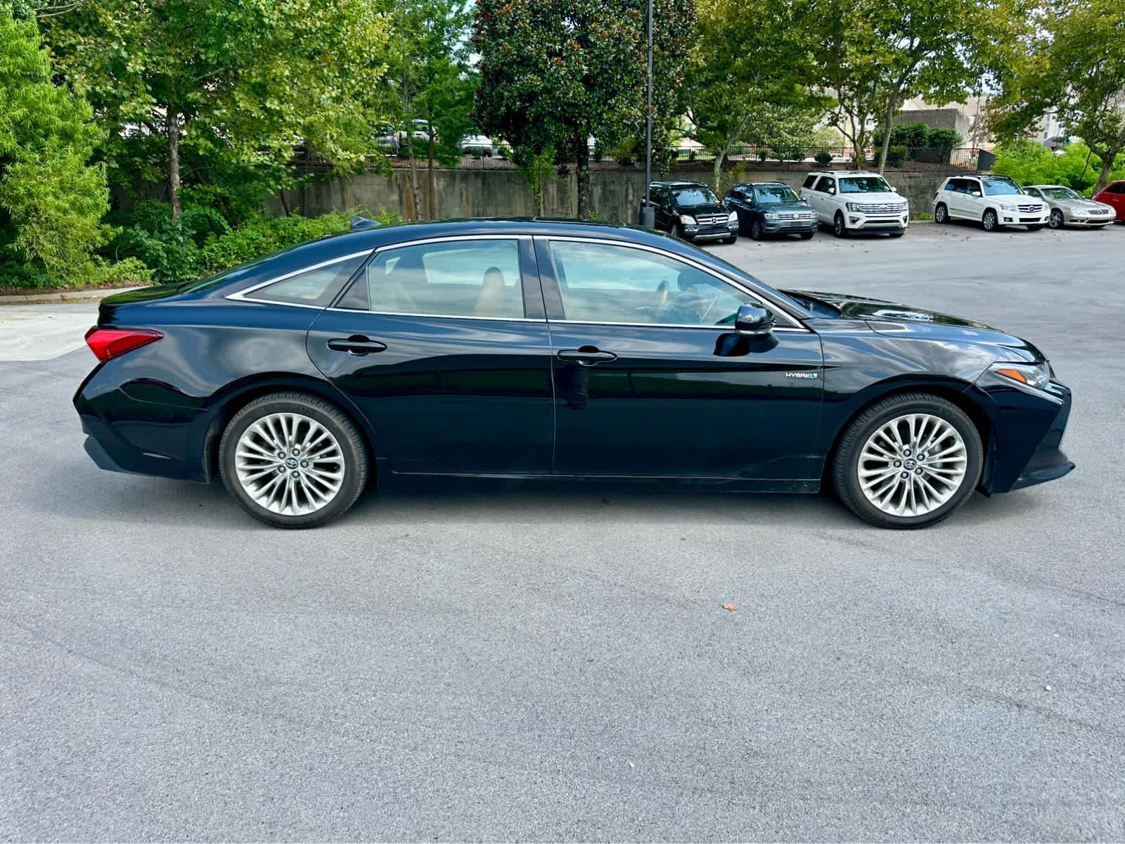 Used 2020 Midnight Black Metallic Toyota Hybrid Limited image 4