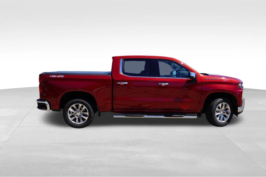 Used 2019 Cajun Red Tintcoat Chevrolet LTZ image 3