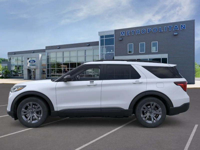 New 2026 Space White Metallic Ford Active image 3