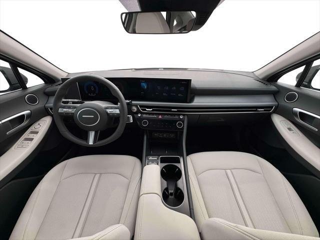 New 2026 Aero Silver Hyundai SEL Sport image 13