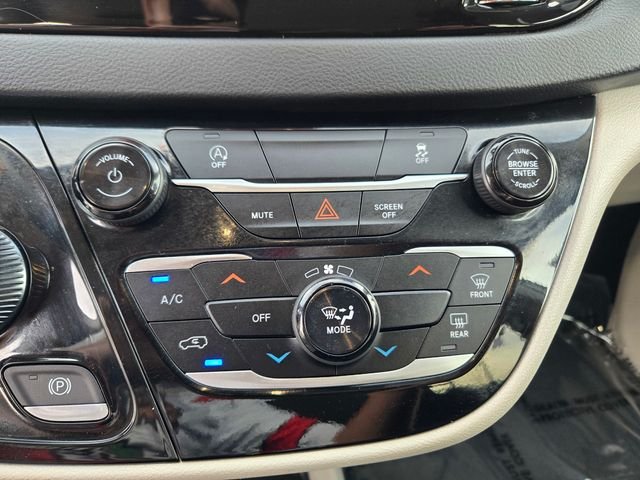 Used 2024 White Chrysler LX image 14