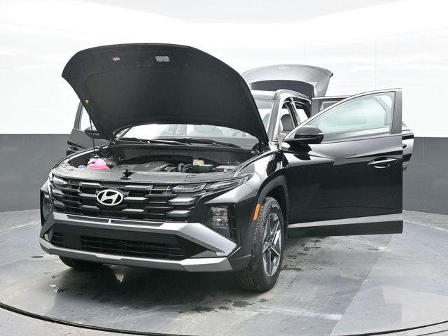 New 2026 Black Hyundai SEL AWD image 30