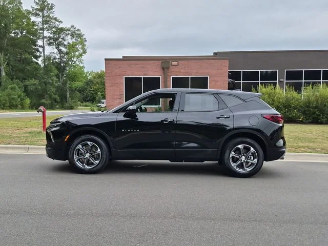 Used 2025 Black Chevrolet LT image 10