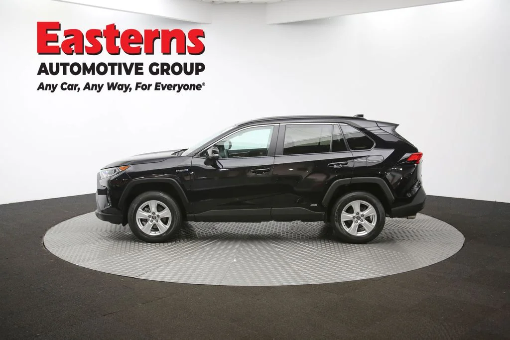 Used 2021 Black Toyota XLE image 60