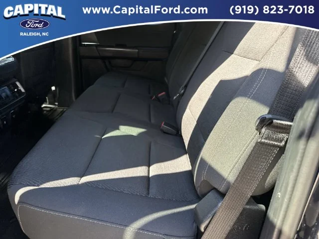 Used 2024 Blue Ford XLT image 18