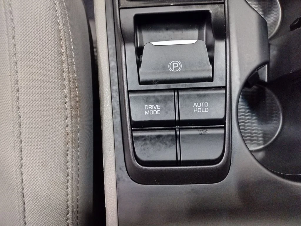 Used 2020 Black Hyundai SEL image 29