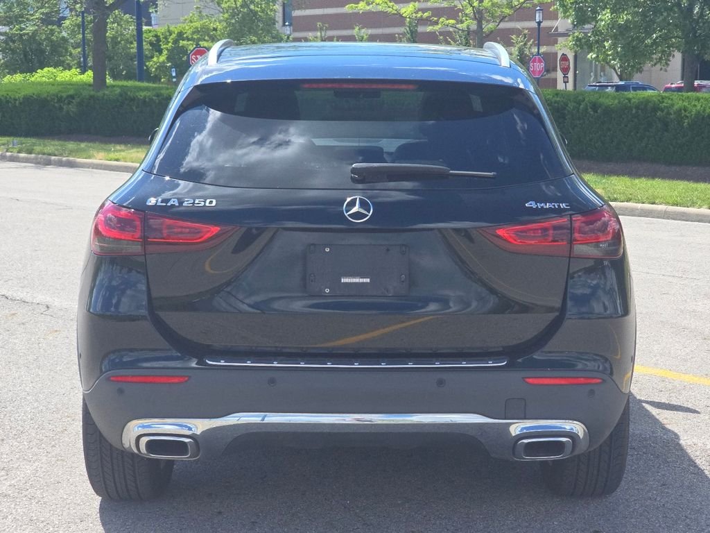 Certified Used 2022 Night Black Mercedes-Benz GLA 250 image 16
