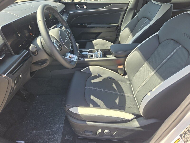 New 2026 Snow White Pearl Kia GT-Line FWD image 6