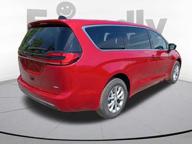 New 2027 Red Hot Pearl-Coat Exterior Paint Chrysler Select image 5