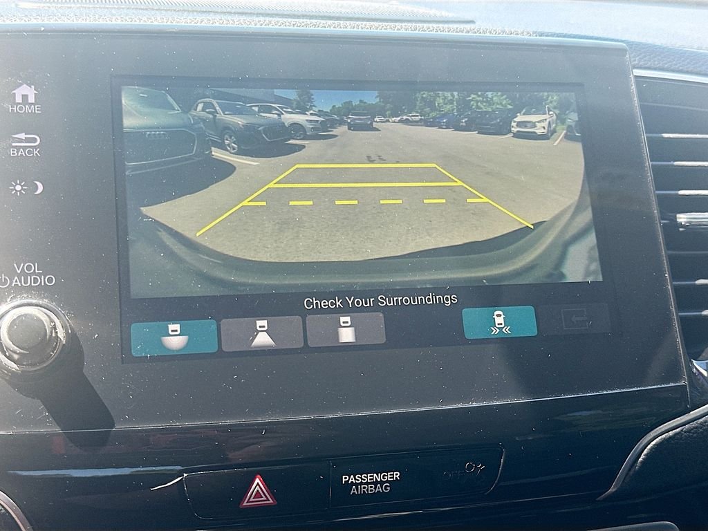Used 2021 Gray Honda Touring 8-Passenger image 15