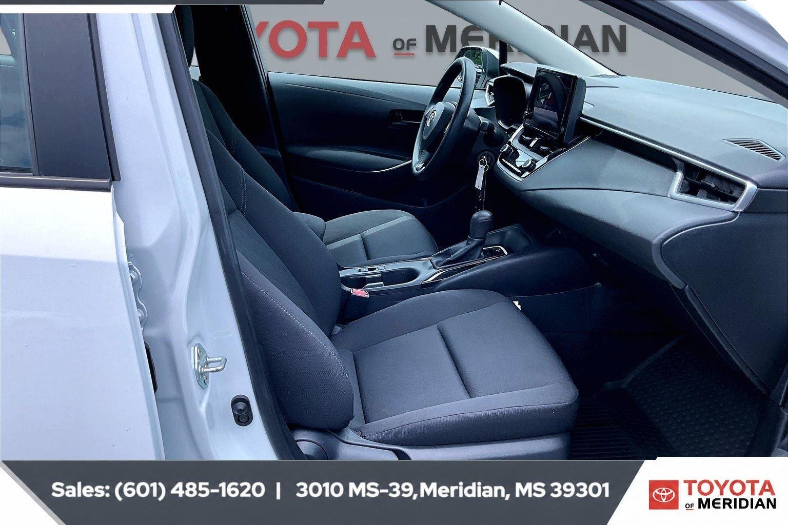 Used 2023 Ice Cap Toyota LE image 6