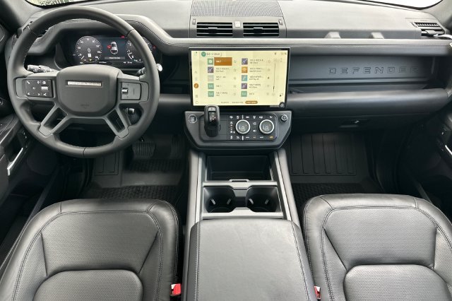 New 2026 Woolstone Green Land Rover X-Dynamic SE image 12