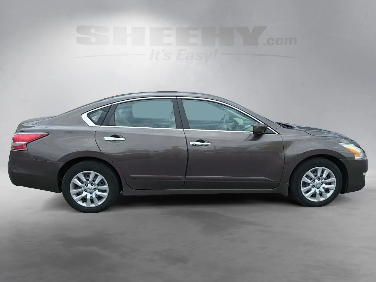 Used 2014 Brown Nissan 2.5 S image 9