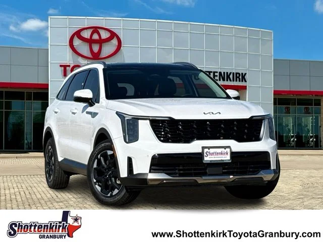 2025 Kia Sorento S AT's photo