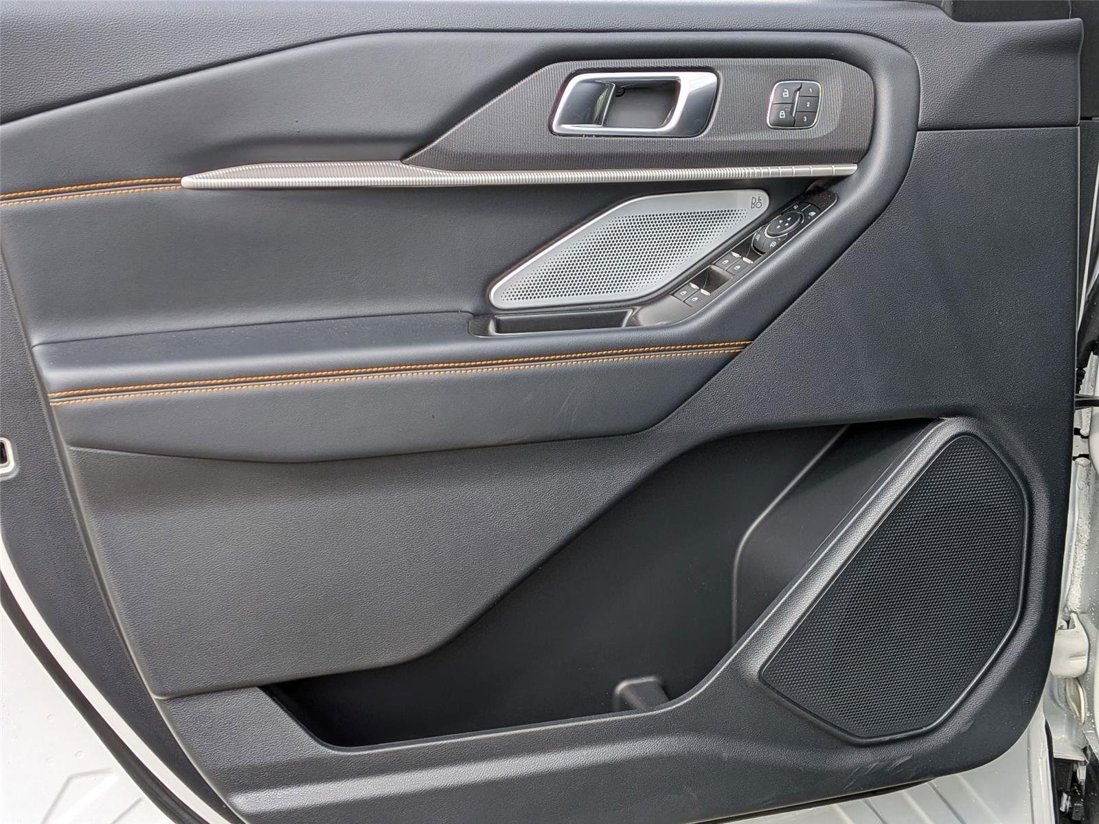 New 2026 Star White Metallic Tri-Coat Ford Tremor® image 12